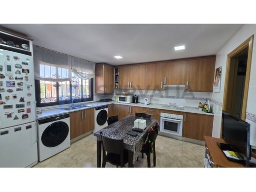 Luxury House for sale in Fuenlabrada, 787 000 €, Photo 3