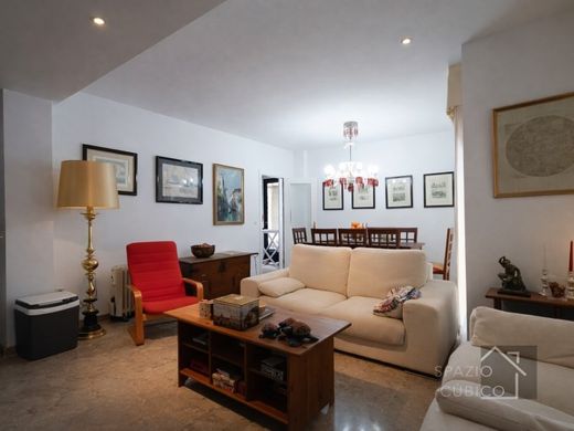 Luxury House for sale in Gelves, 450 000 €, Photo 5