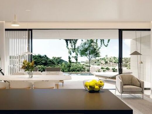 Luxury Apartment for sale in Elviria, 1 070 000 €, Photo 6