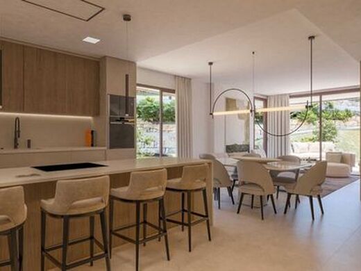 Luxury Apartment for sale in Elviria, 990 000 €, Photo 6