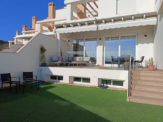 Maison de luxe à vendre à Málaga, 829 000 €, Photo 2