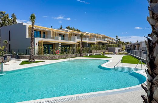 Luxury House for sale in El Chaparral, 875 000 €, Photo 2