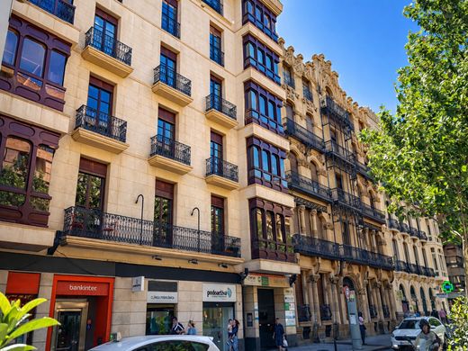 Appartement de luxe à vendre à Zaragoza, 615 000 €, Photo 2