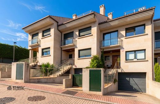 Maison de luxe à vendre à Vigo, 1 100 000 €, Photo 2