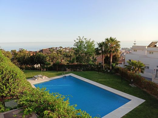 Maison de luxe à vendre à Málaga, 829 000 €, Photo 3