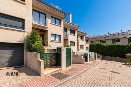 Maison de luxe à vendre à Vigo, 1 100 000 €, Photo 3