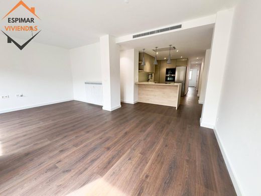Luxury Apartment for sale in Zaragoza, 417 000 €, Photo 4