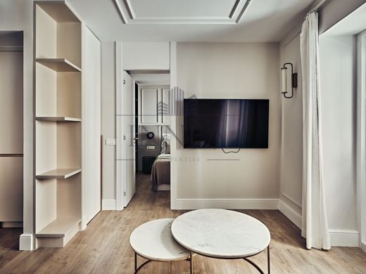 Luxury Apartment for sale in Madrid, 589 000 €, Photo 4