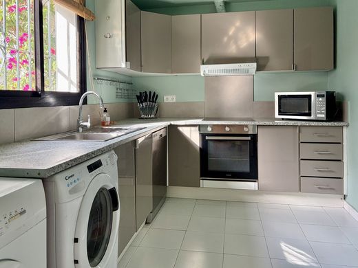 Maison de luxe à vendre à Guadalmina, 675 000 €, Photo 6