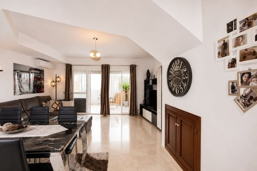 Maison de luxe à vendre à Marbella, 560 000 €, Photo 7