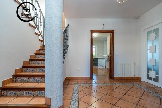 Maison de luxe à vendre à Otura, 434 500 €, Photo 2