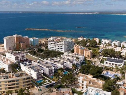 Luxury Apartment for sale in Ses Salines, 995 000 €, Photo 2