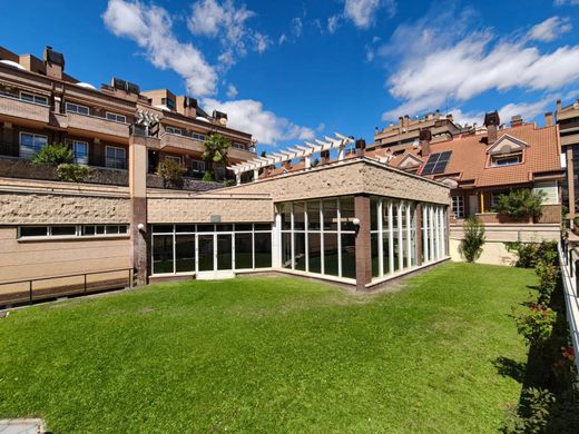 Luxury House for sale in Valladolid, 495 000 €, Photo 2