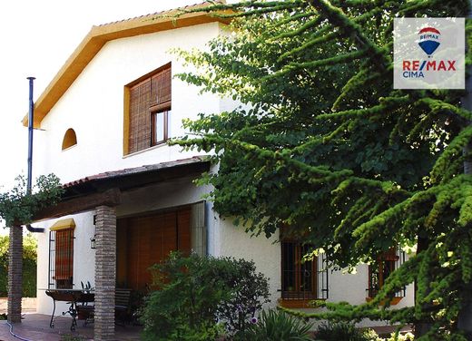 Maison de luxe à vendre à Baza, 850 000 €, Photo 2