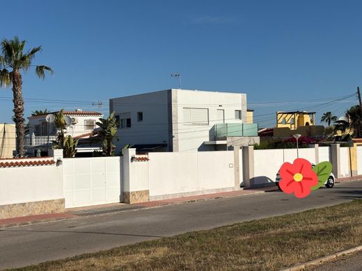 Maison de luxe à vendre à Torrevieja, 465 000 €, Photo 3