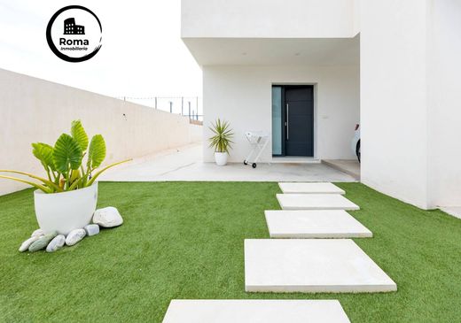 Maison de luxe à vendre à Zubia, 400 000 €, Photo 4