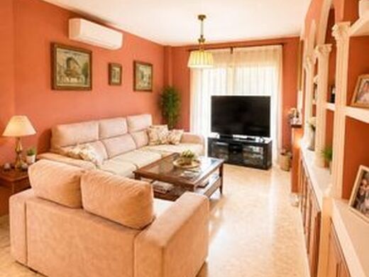 Maison de luxe à vendre à Bormujos, 440 000 €, Photo 2
