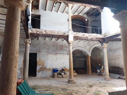 Maison de luxe à vendre à Úbeda, 400 000 €, Photo 3