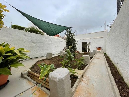 Luxury House for sale in Maó, 535 000 €, Photo 5