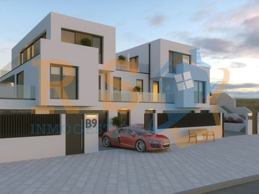 Maison de luxe à vendre à A Coruña, 629 000 €, Photo 1
