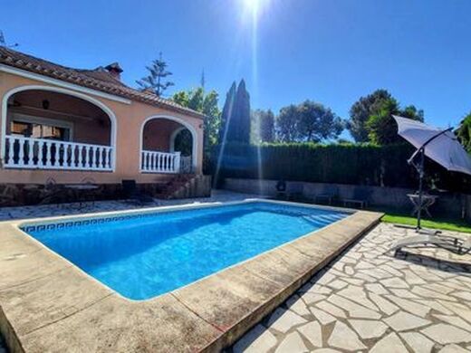 Maison de luxe à vendre à Ador, 409 000 €, Photo 2