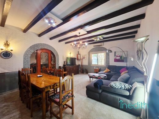 Luxury House for sale in Gavà, 605 000 €, Photo 2