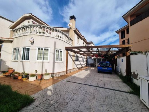 Maison de luxe à vendre à Castelldefels, 1 230 000 €, Photo 3