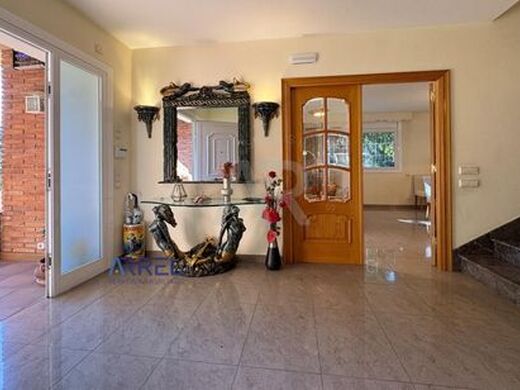 Luxury House for sale in Vallromanes, 889 000 €, Photo 5