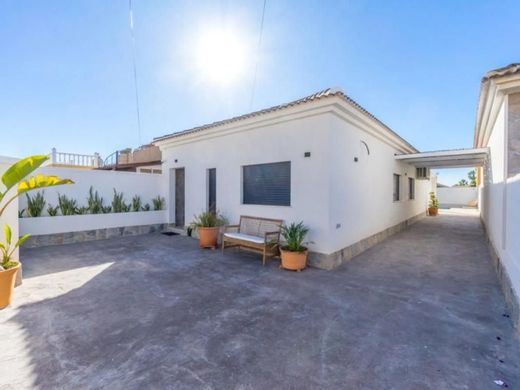 Maison de luxe à vendre à Torrevieja, 499 000 €, Photo 2