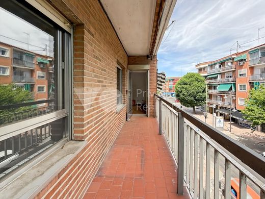 Luxury Apartment for sale in Alcobendas, 440 000 €, Photo 2
