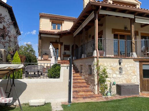 Maison de luxe à vendre à La Lastrilla, 777 000 €, Photo 6