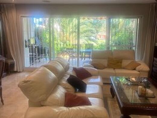 Maison de luxe à vendre à Alicante, 824 000 €, Photo 5