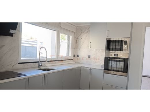 Luxury House for sale in Seixal, 465 000 €, Photo 7
