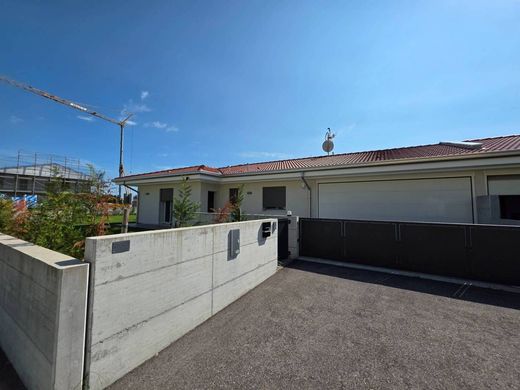 Maison de luxe à vendre à Fontanafredda, 415 000 €, Photo 2
