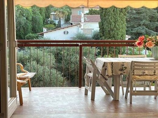 Luxury Apartment for sale in Bordighera, 890 000 €, Photo 2