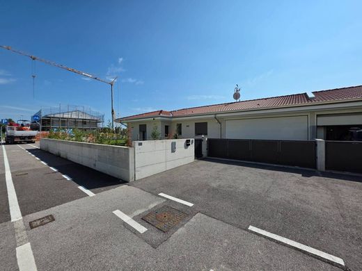 Maison de luxe à vendre à Fontanafredda, 415 000 €, Photo 3