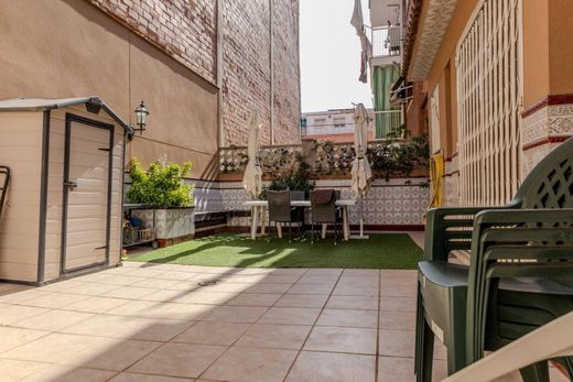 Maison de luxe à vendre à Badalona, 440 000 €, Photo 3