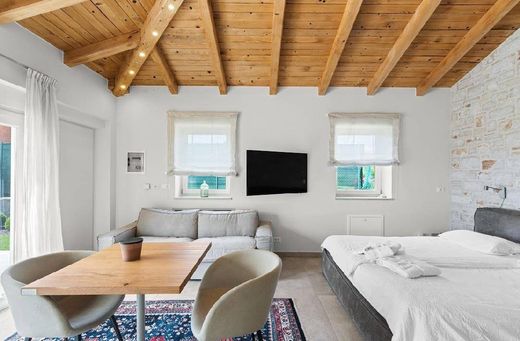 Maison de luxe à vendre à Porec, 1 590 000 €, Photo 6