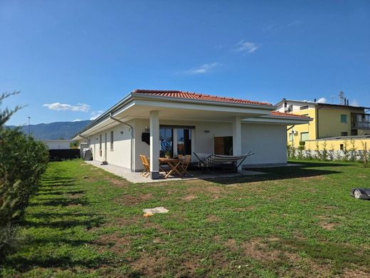 Maison de luxe à vendre à Fontanafredda, 415 000 €, Photo 7
