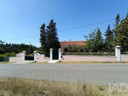 Maison de luxe à vendre à Alvorninha, 630 000 €, Photo 2