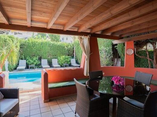 Maison de luxe à vendre à Marbella, 1 475 000 €, Photo 2