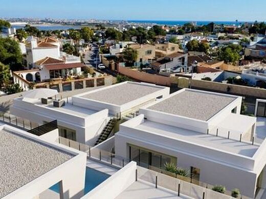 Maison de luxe à vendre à Torrevieja, 725 000 €, Photo 2
