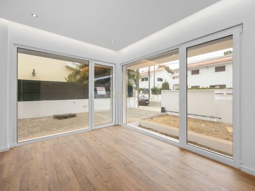 Maison de luxe à vendre à Charneca de Caparica, 850 000 €, Photo 3