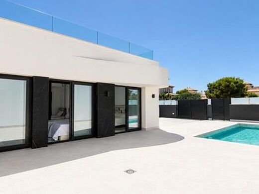 Luxury House for sale in Playas de Orihuela, 695 000 €, Photo 3