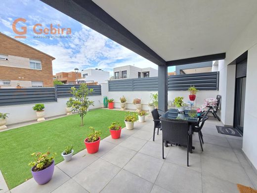 Maison de luxe à vendre à Cunit, 420 000 €, Photo 2