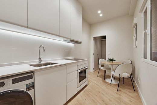 Appartement de luxe à vendre à Madrid, 589 000 €, Photo 3