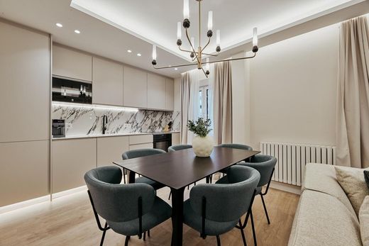 Luxury Apartment for sale in Madrid, 1 169 000 €, Photo 4