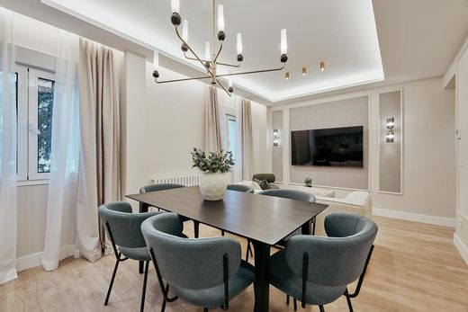 Luxury Apartment for sale in Madrid, 1 169 000 €, Photo 5