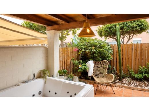 Maison de luxe à vendre à Ibiza, 740 000 €, Photo 3