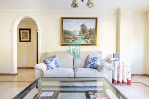 Appartement de luxe à vendre à Estepona, 750 000 €, Photo 2